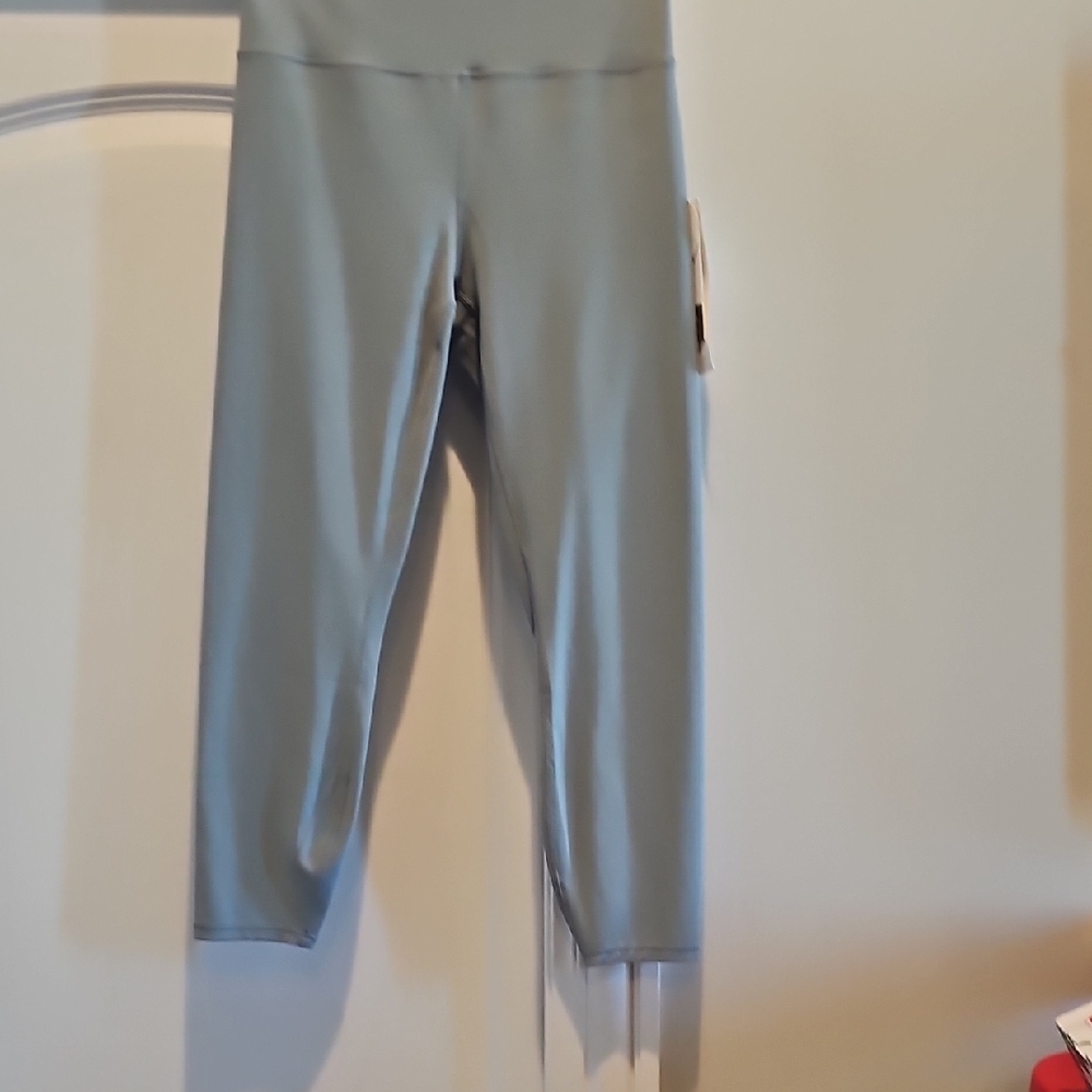 Vuori Women's Gray Leggings All The Feels